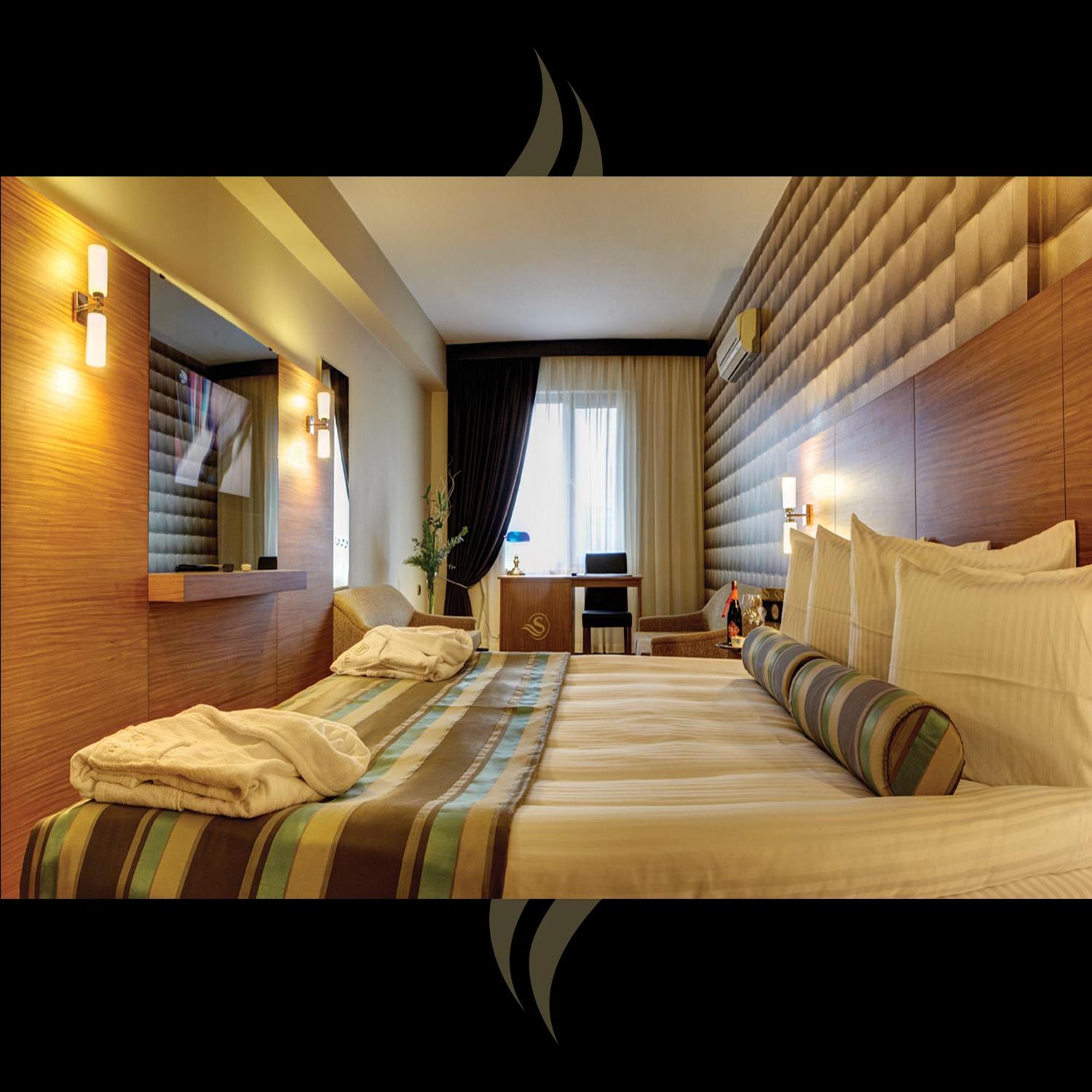 Susuzlu Atlantis Hotel Izmir Exterior photo